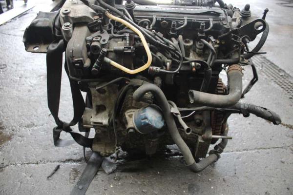 MOTEUR RENAULT 1.5DCI INJECTION DELPHI CODE K9K718 - Vue 3